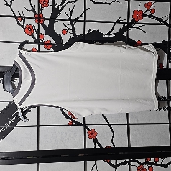 Under Armour‎ Reversible Tank Top Size Small NWOT - Picture 4 of 9